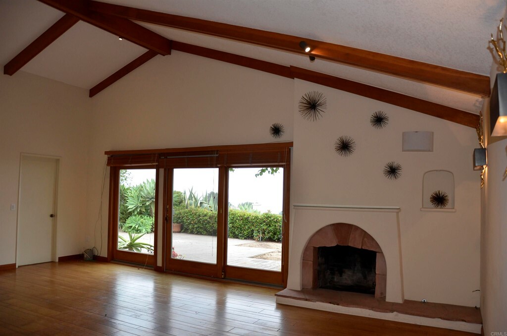 Property Photo: 14072 Rue D Azur CA 92014