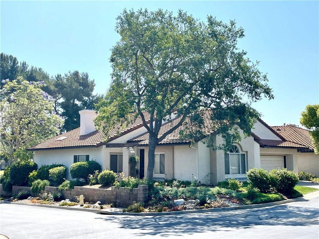 Property Photo:  1844 Fox Bridge Court  CA 92028 