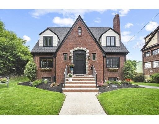 Property Photo:  62 Richfield Road  MA 02474 