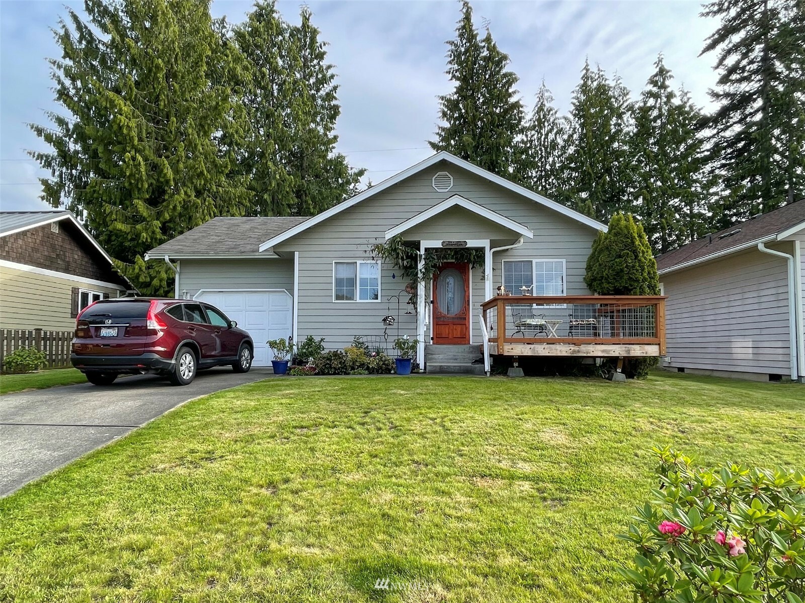 Property Photo:  1126 W 19th Street  WA 98363 