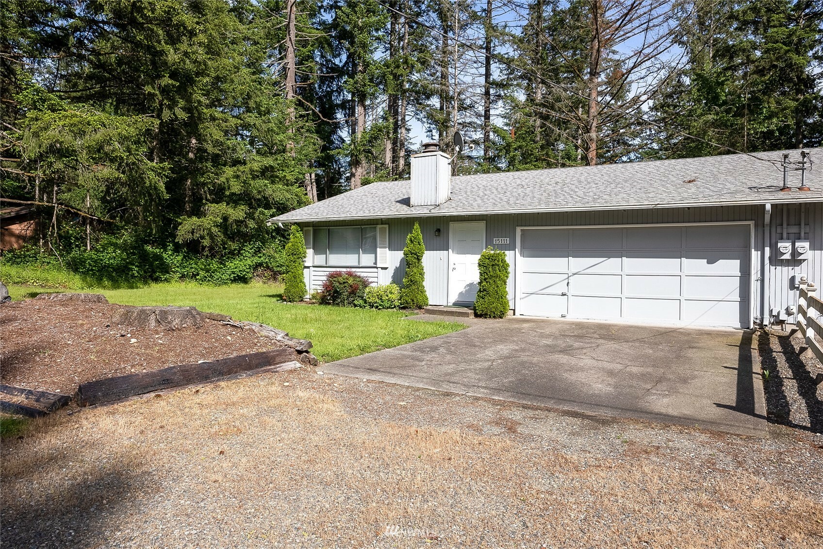 Property Photo:  15111 15113 74th Avenue E  WA 98375 