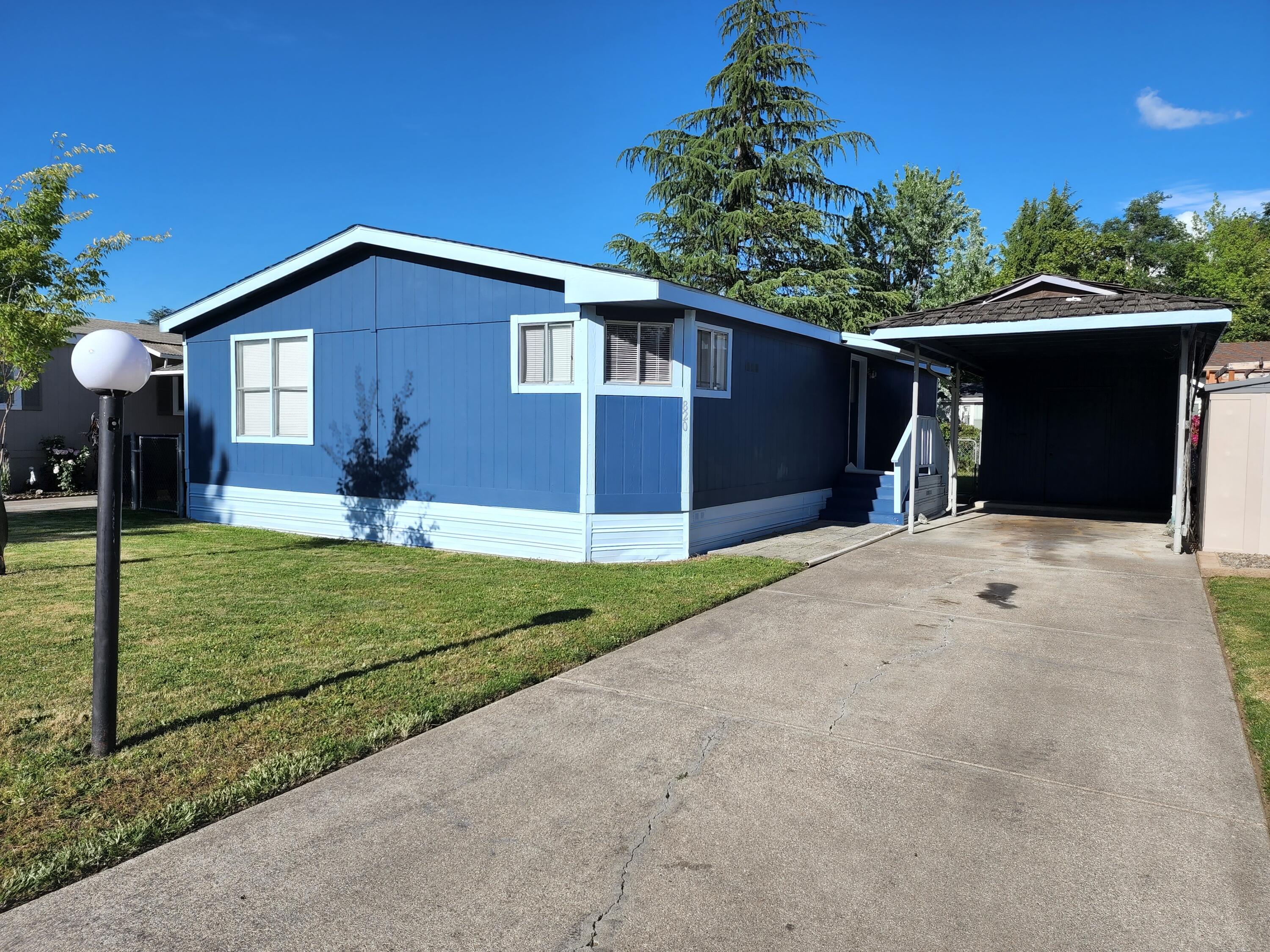 Property Photo: 820 Krissy Dee OR 97501