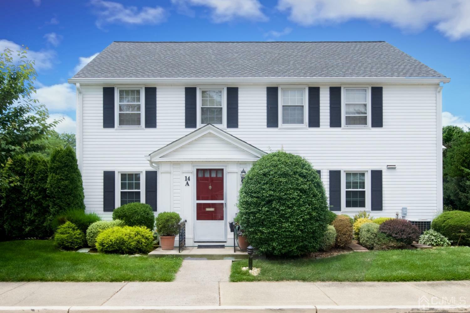 Property Photo:  14 Sussex Way A  NJ 08831 