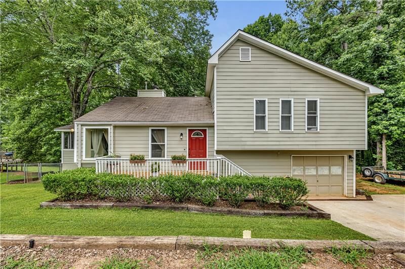 Property Photo: 4799 Yeager Road GA 30135