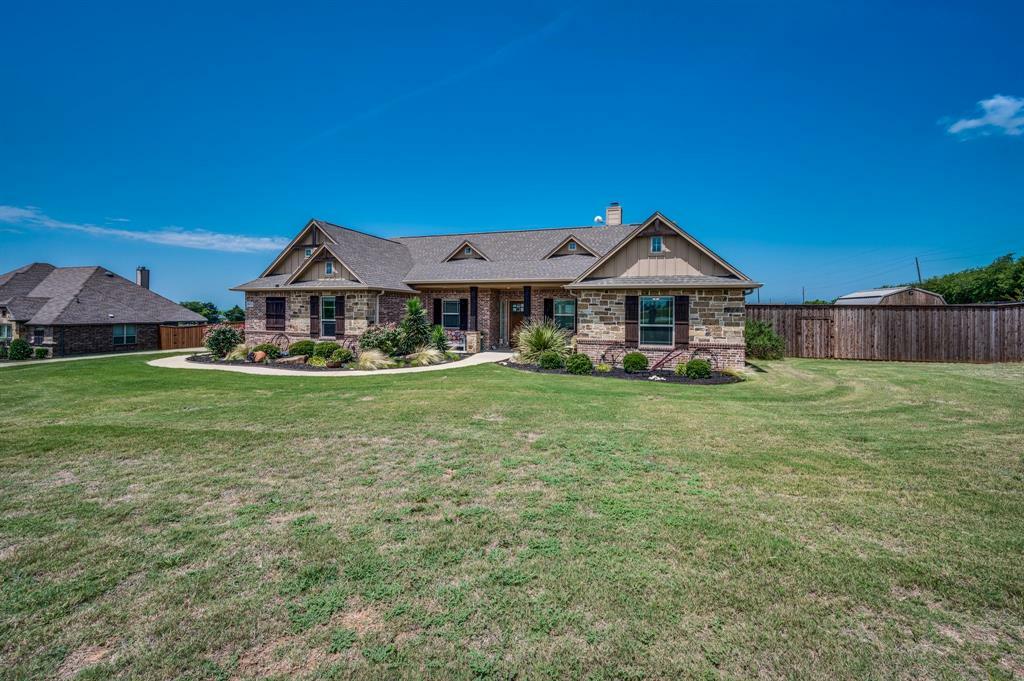 Property Photo:  6611 Singleton Road  TX 76065 