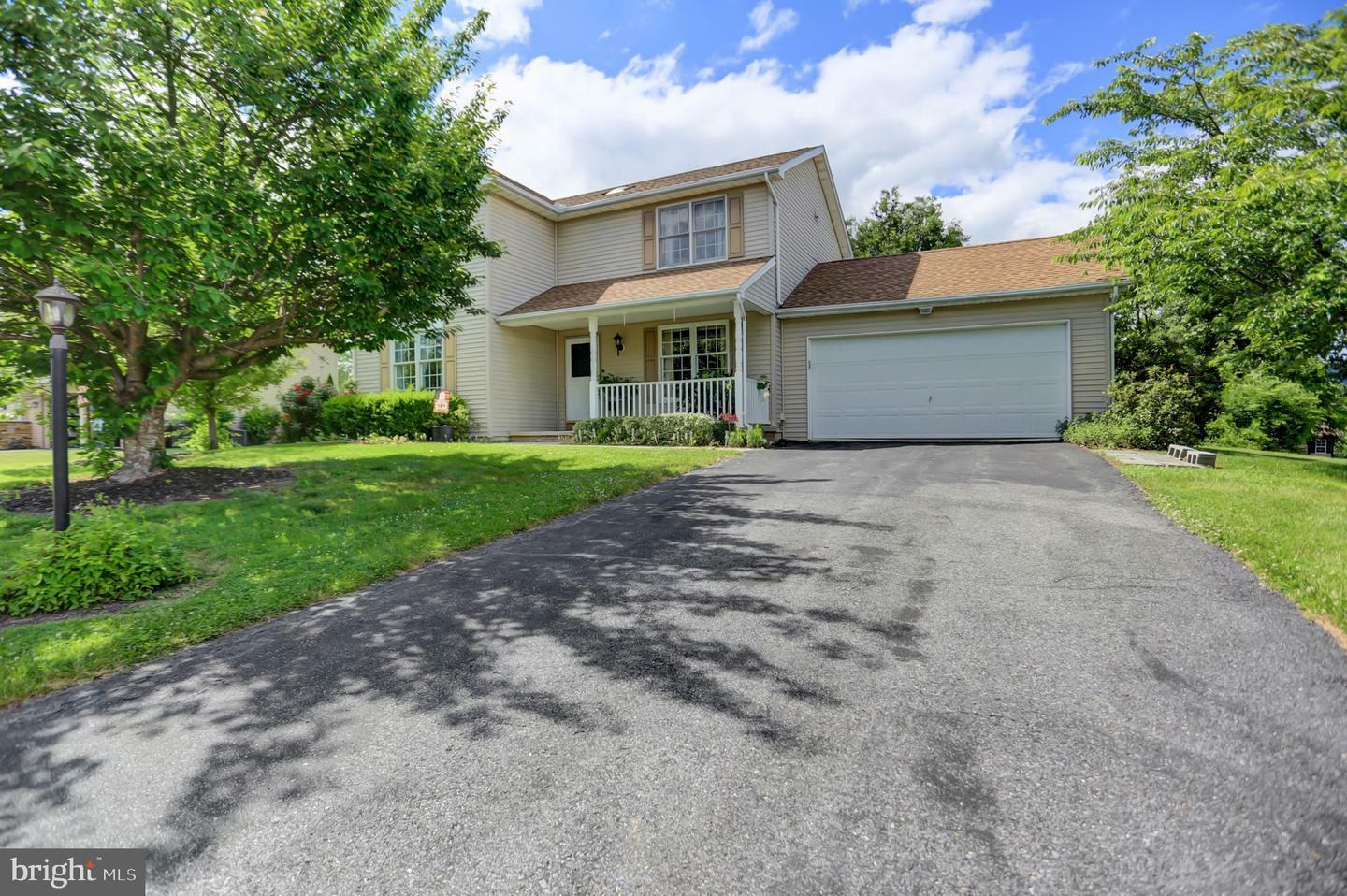 Property Photo:  204 Barley Field Circle  PA 17015 