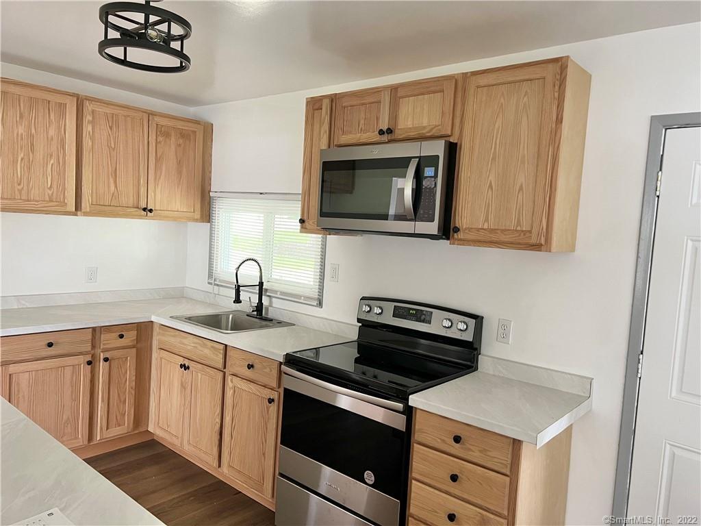 Property Photo:  48 London Road  CT 06095 