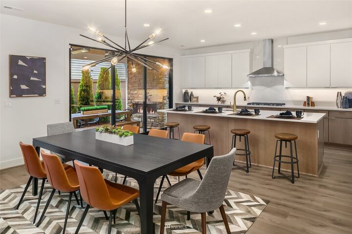 Property Photo: 21412 SE 6th Place WA 98074