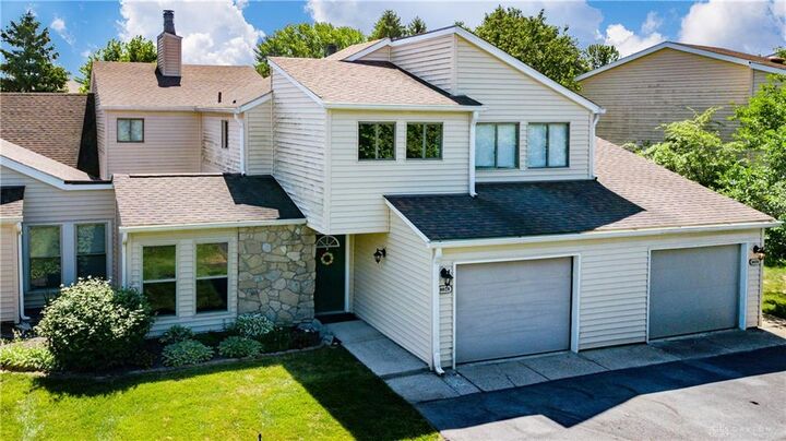 8028 Timberlodge Trail  Washington Twp OH 45458 photo