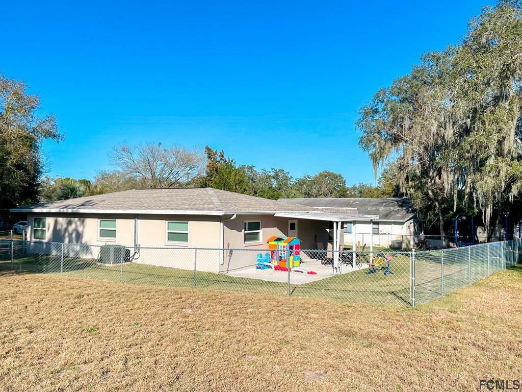 Property Photo:  31040 Willow Bank Avenue  FL 34602 