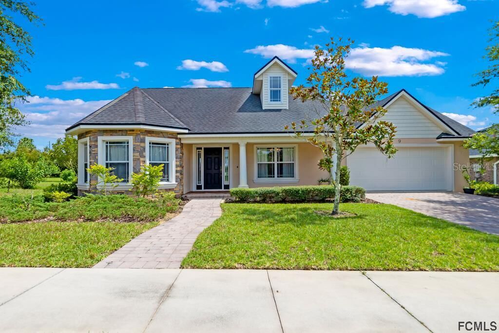 Property Photo:  9 Eagle Lake Drive  FL 32136 