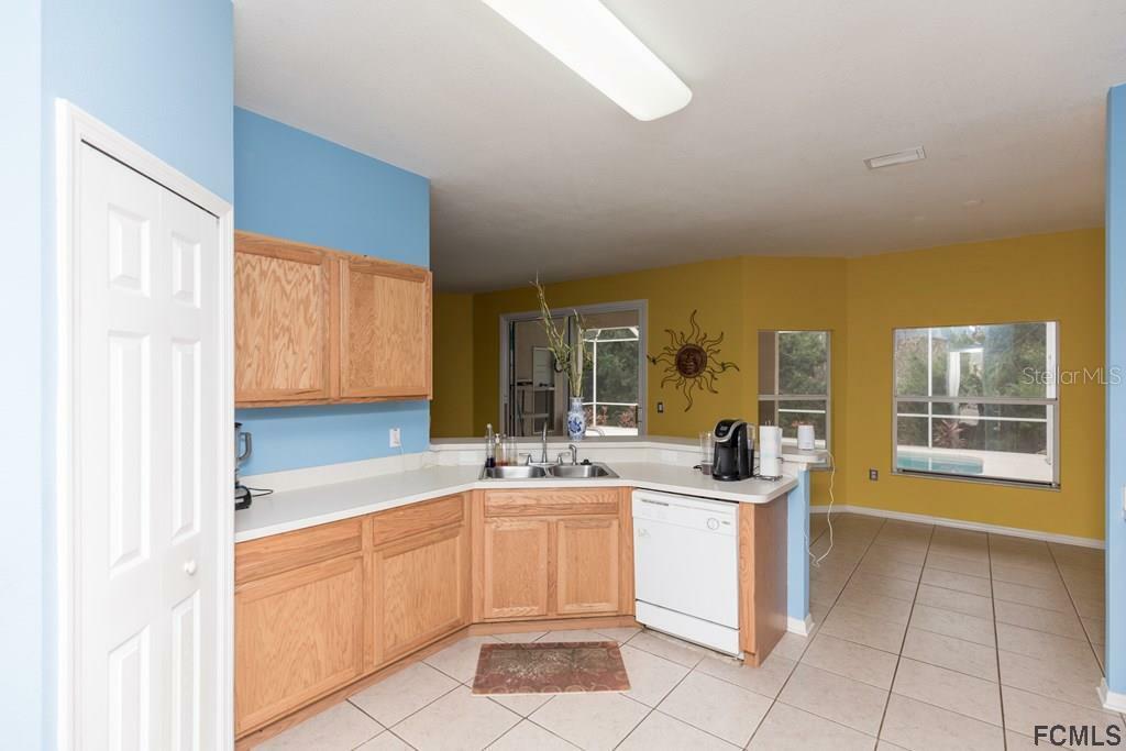 Property Photo: 42 Pin Oak Drive FL 32164