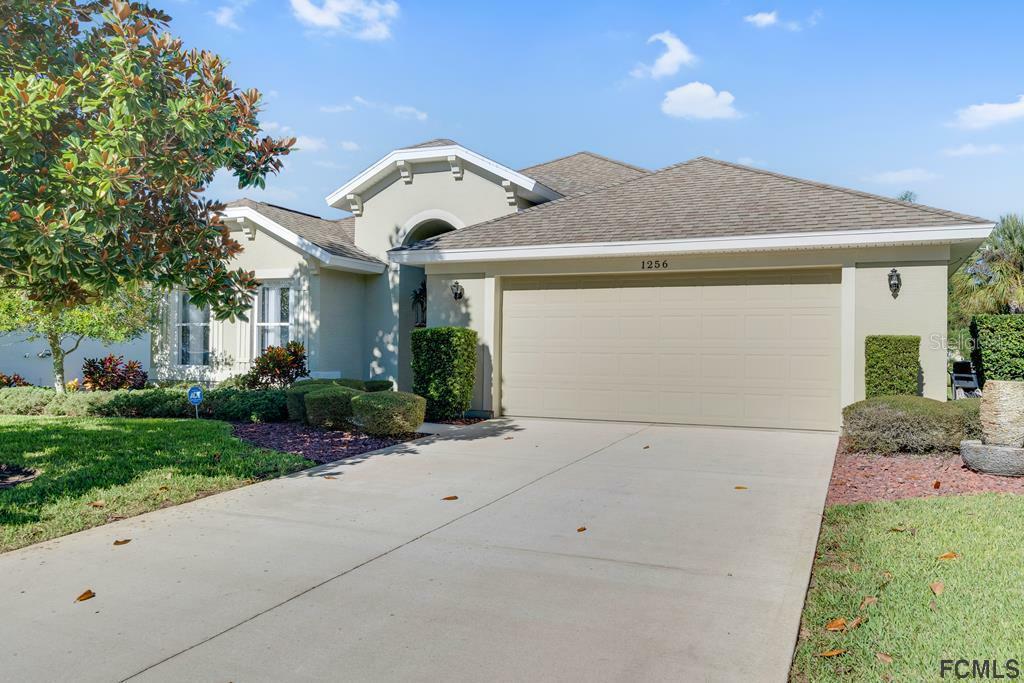 Property Photo: 1256 Crown Pointe Lane FL 32174