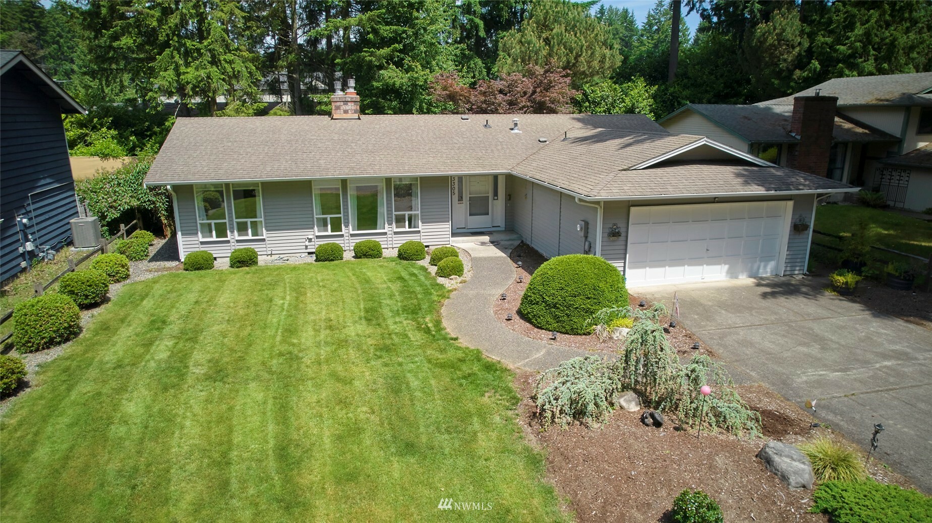 Property Photo:  3305 SE Summer Place  WA 98366 