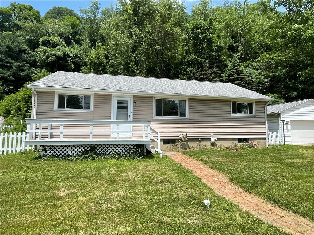 Property Photo:  596 Division  PA 15009 