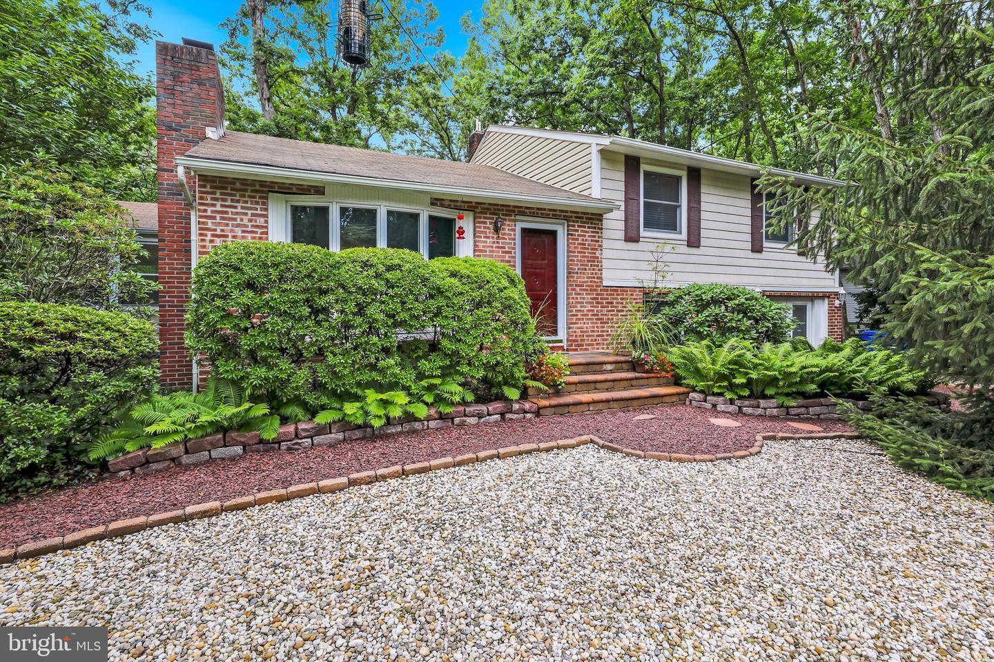 Property Photo:  79 Manhasset Trail  NJ 08055 