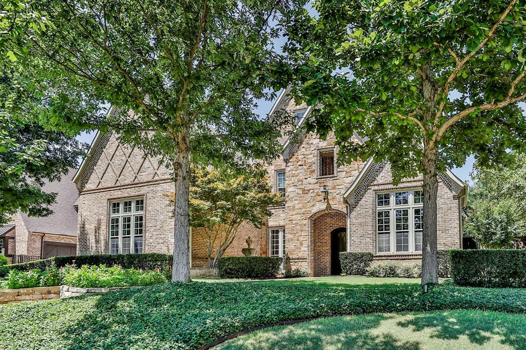 Property Photo: 6808 Whittier Lane TX 76034