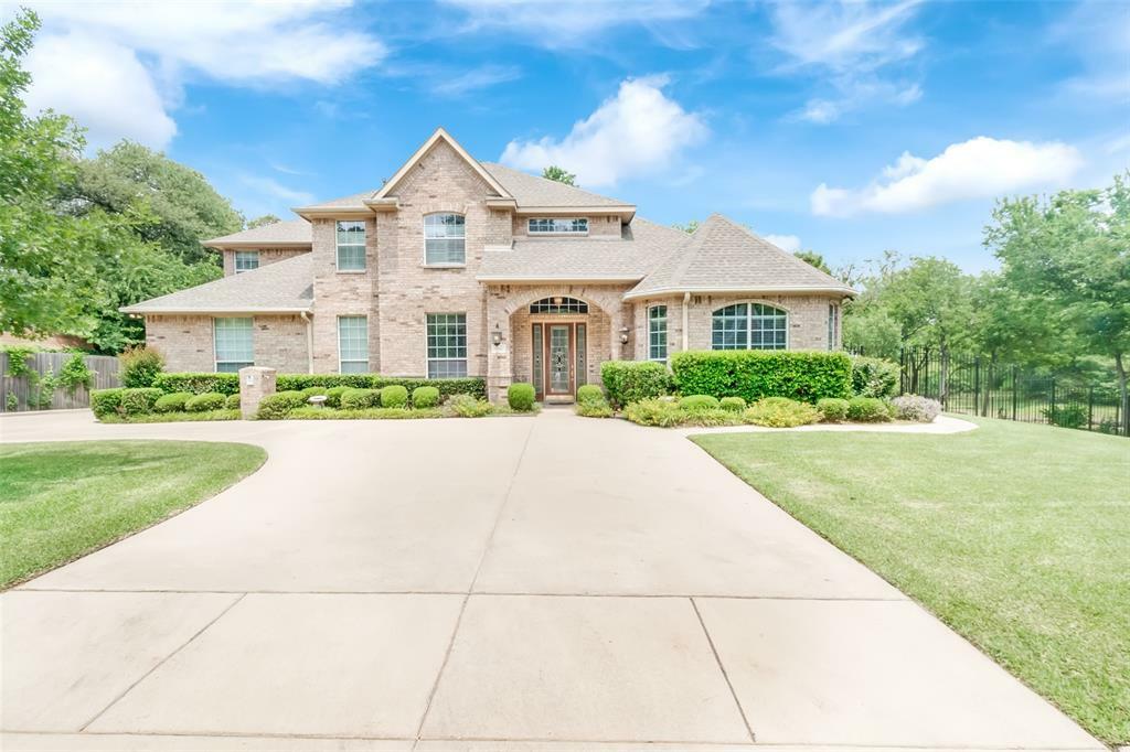 Property Photo:  916 Henson Drive  TX 76053 