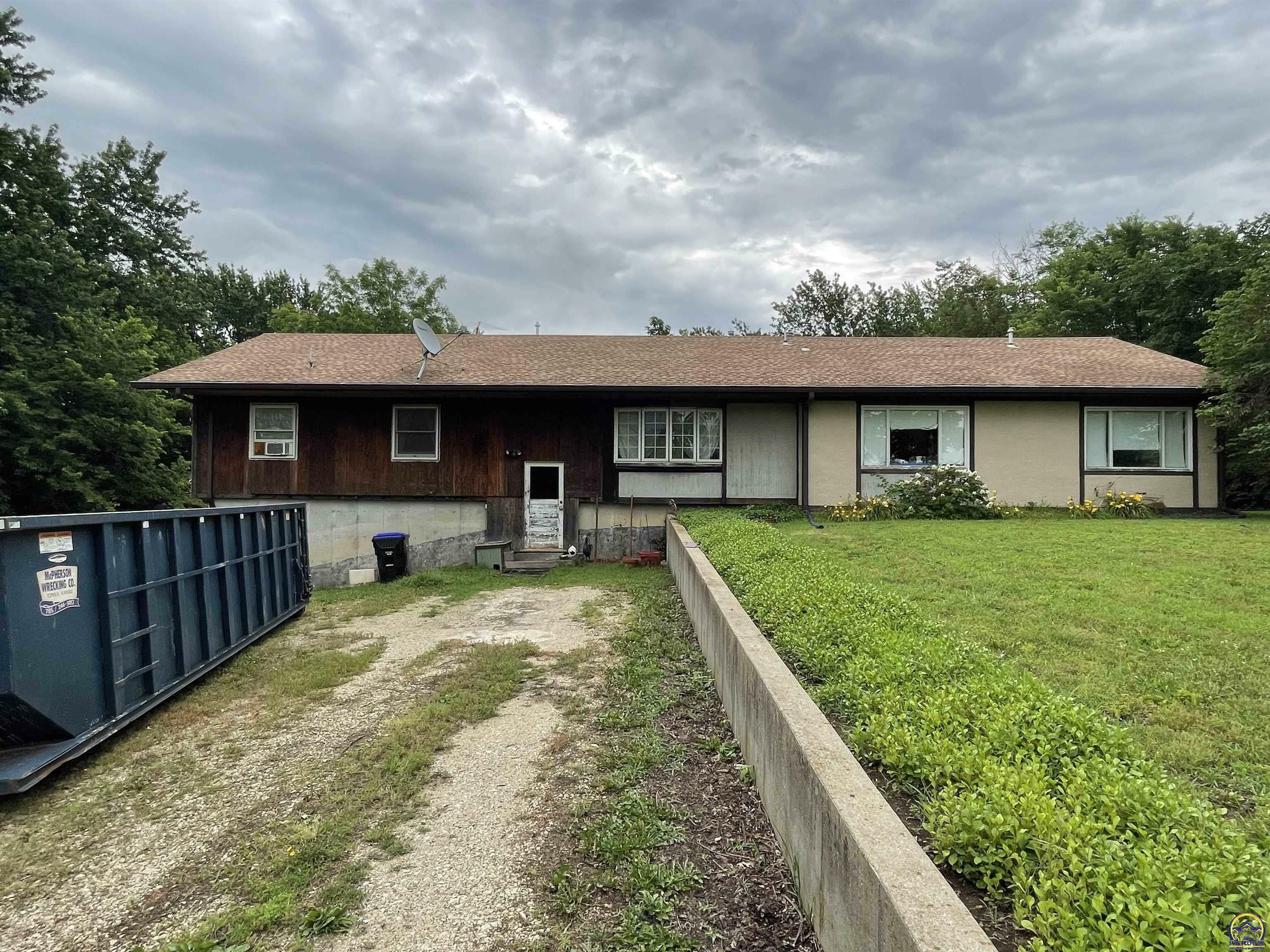 Property Photo:  4438 SW Hoch Rd  KS 66610 