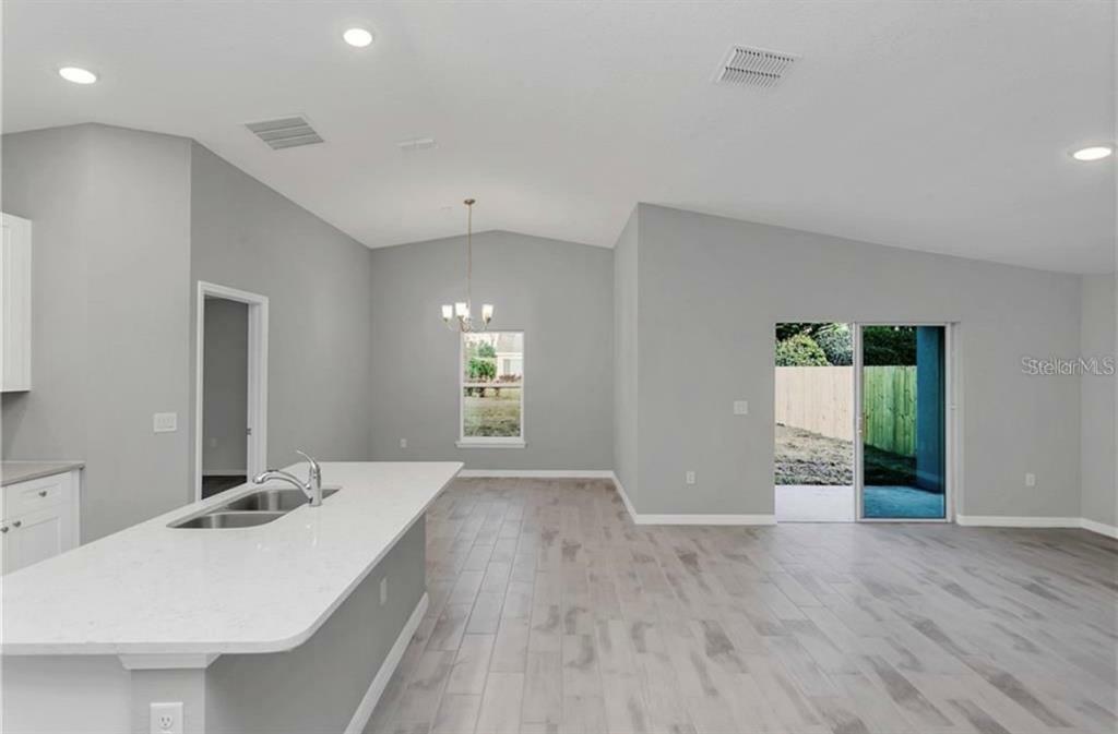 Property Photo: 5524 Shasta Drive FL 32810