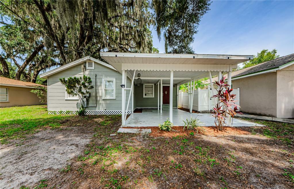 Property Photo:  1202 N Ferrell Street  FL 33563 