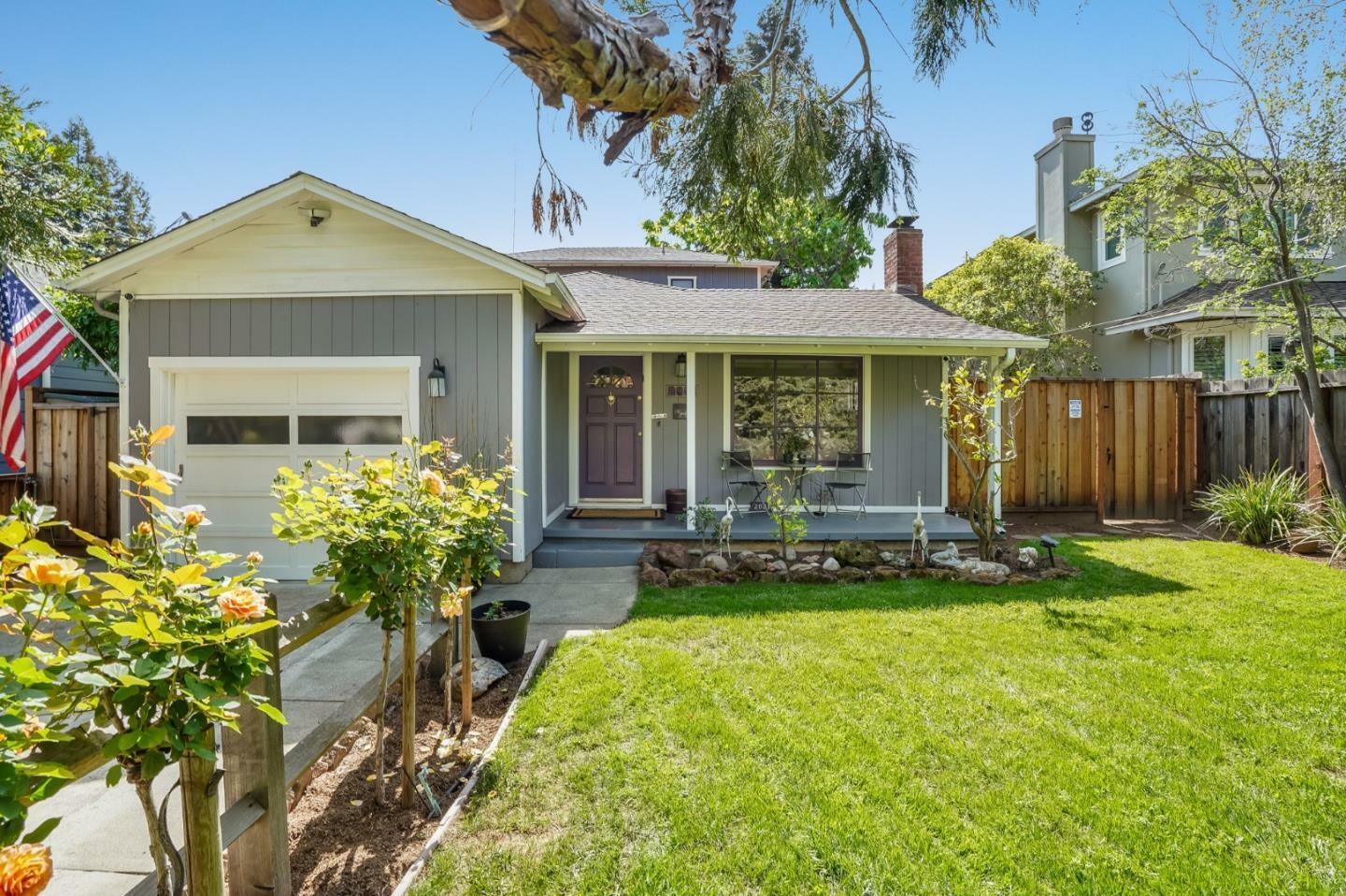 Property Photo:  2081 Cedar Avenue  CA 94025 