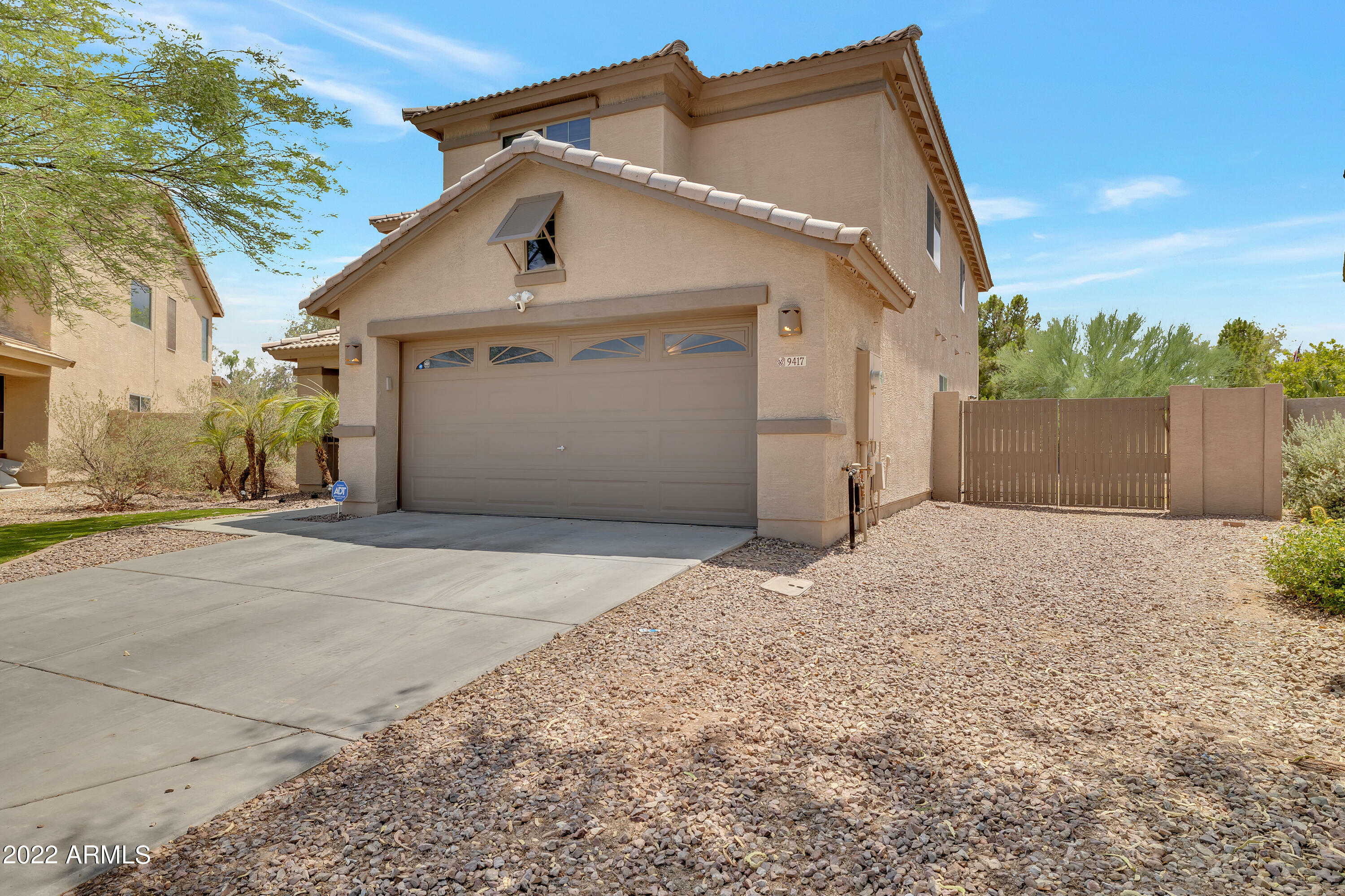 Property Photo:  9417 W Pioneer Street  AZ 85353 