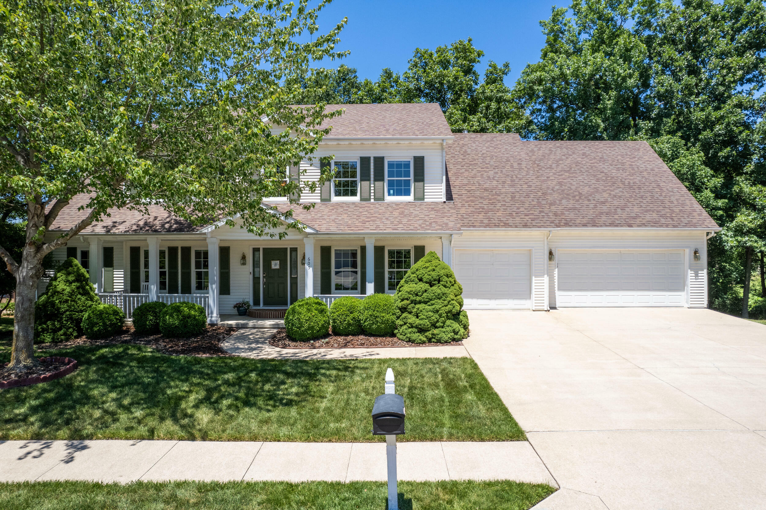 Property Photo:  605 Shakertown Way  MO 65203 