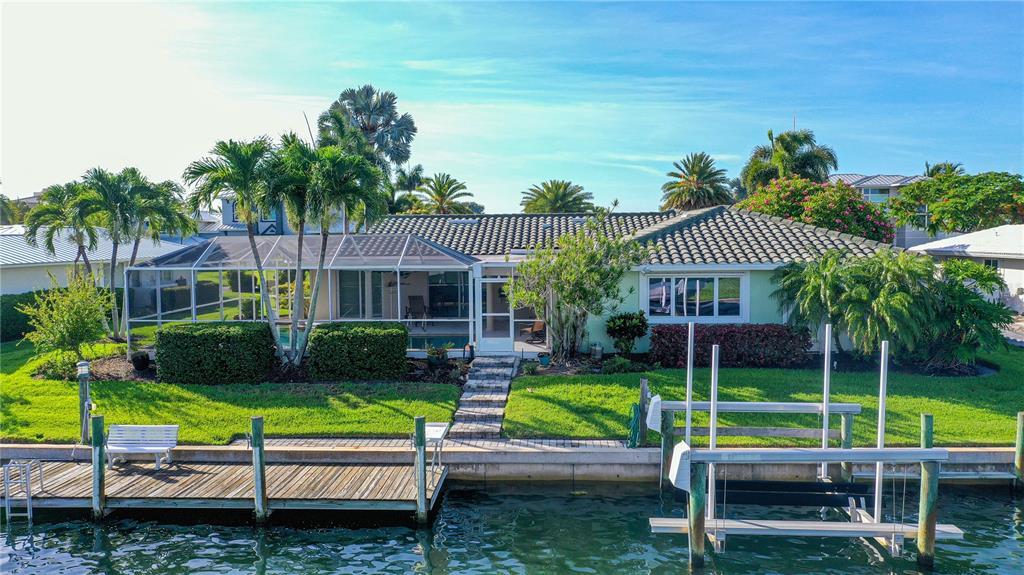 Property Photo:  551 Chipping Lane  FL 34228 
