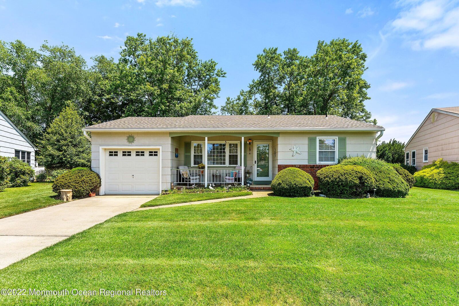 Property Photo: 10 Down Court NJ 08757