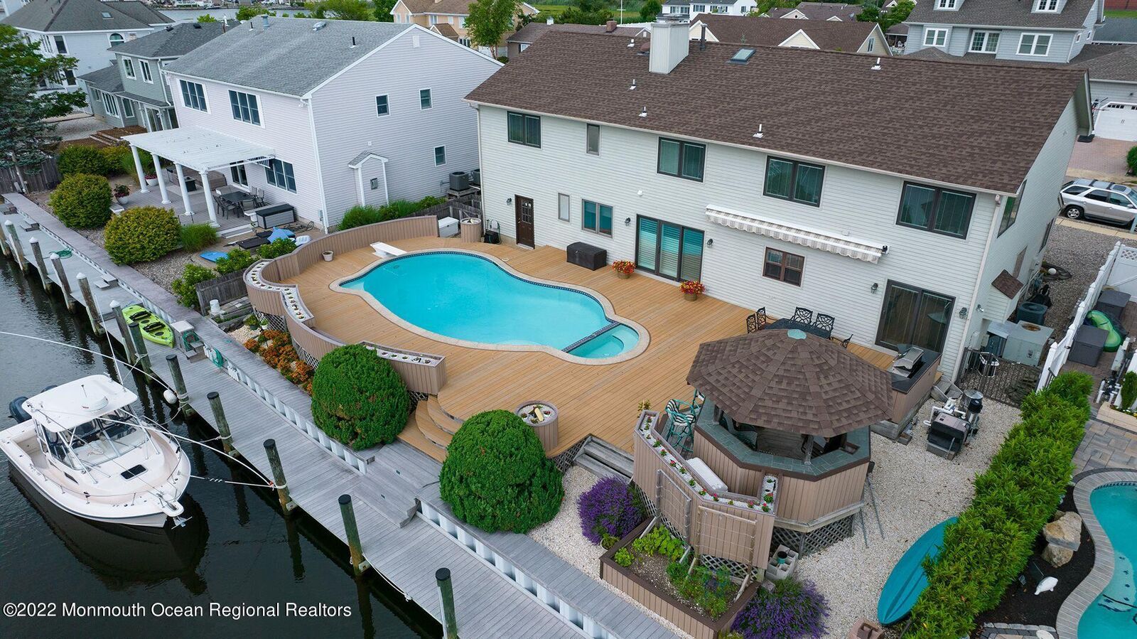 Property Photo:  1860 Eileen Way  NJ 08742 