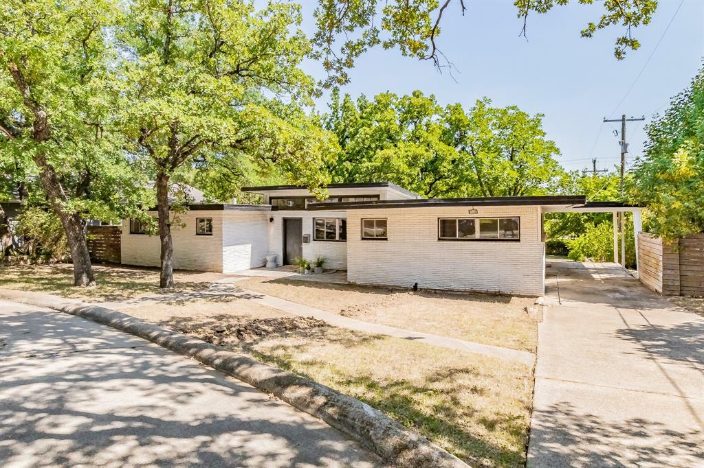 Property Photo:  5782 Rockhill Road  TX 76112 