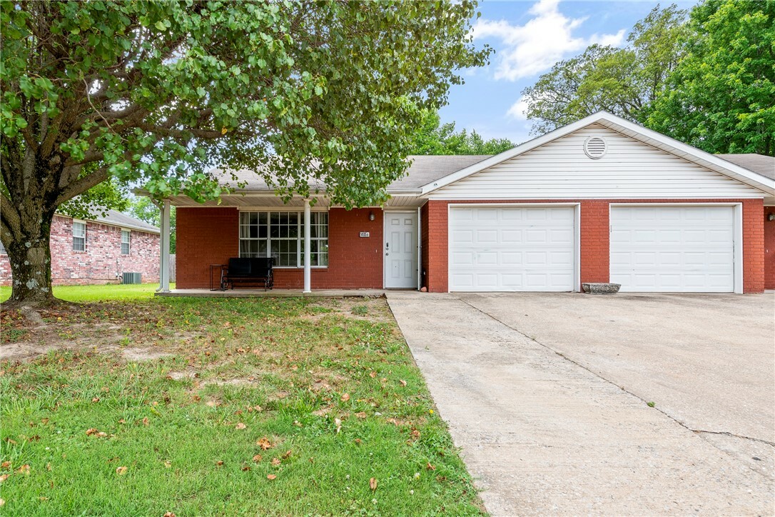 Property Photo:  1405 Camellia Drive A &Amp B  AR 72712 