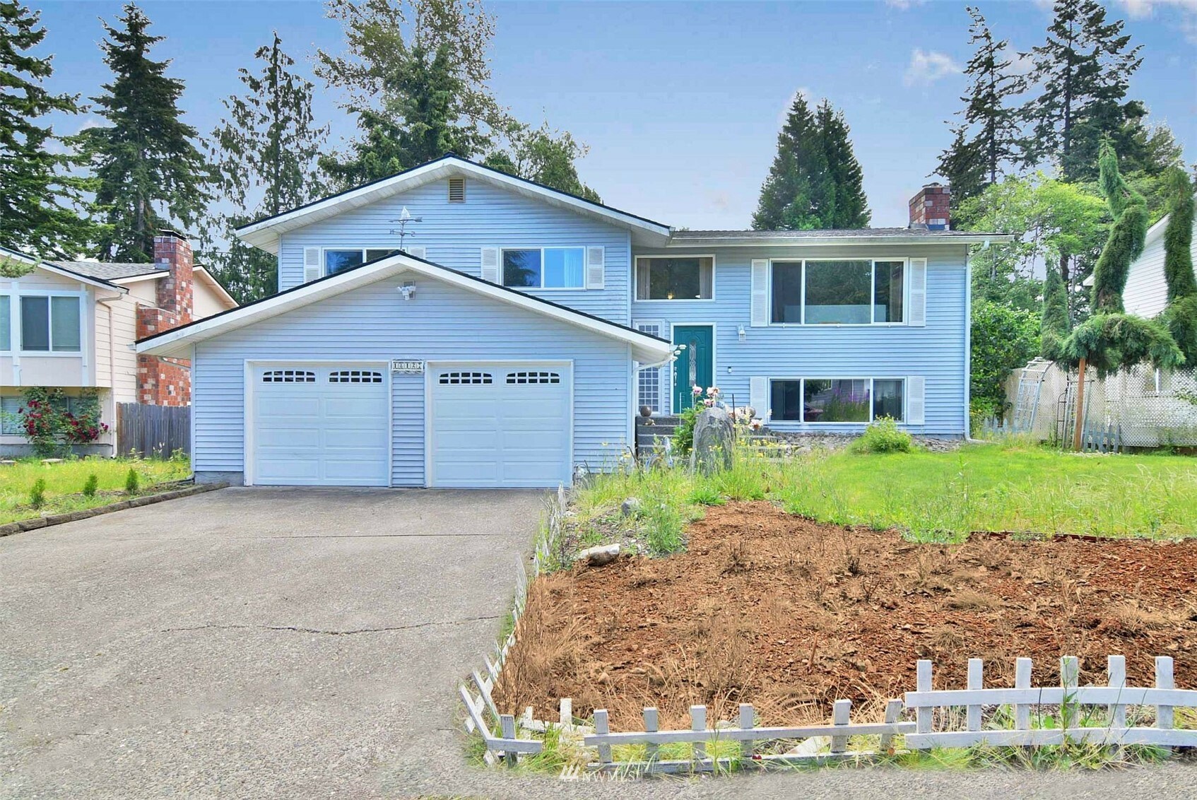 Property Photo:  18127 56th Avenue W  WA 98037 