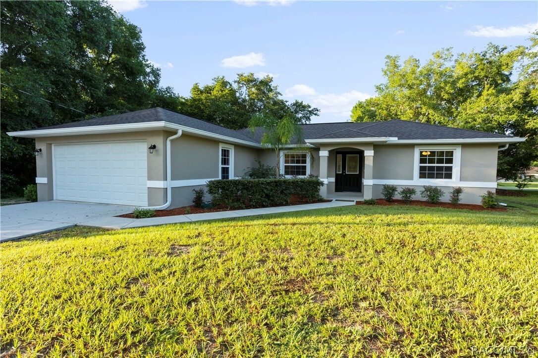 Property Photo:  9514 E Peachtree Lane  FL 34450 