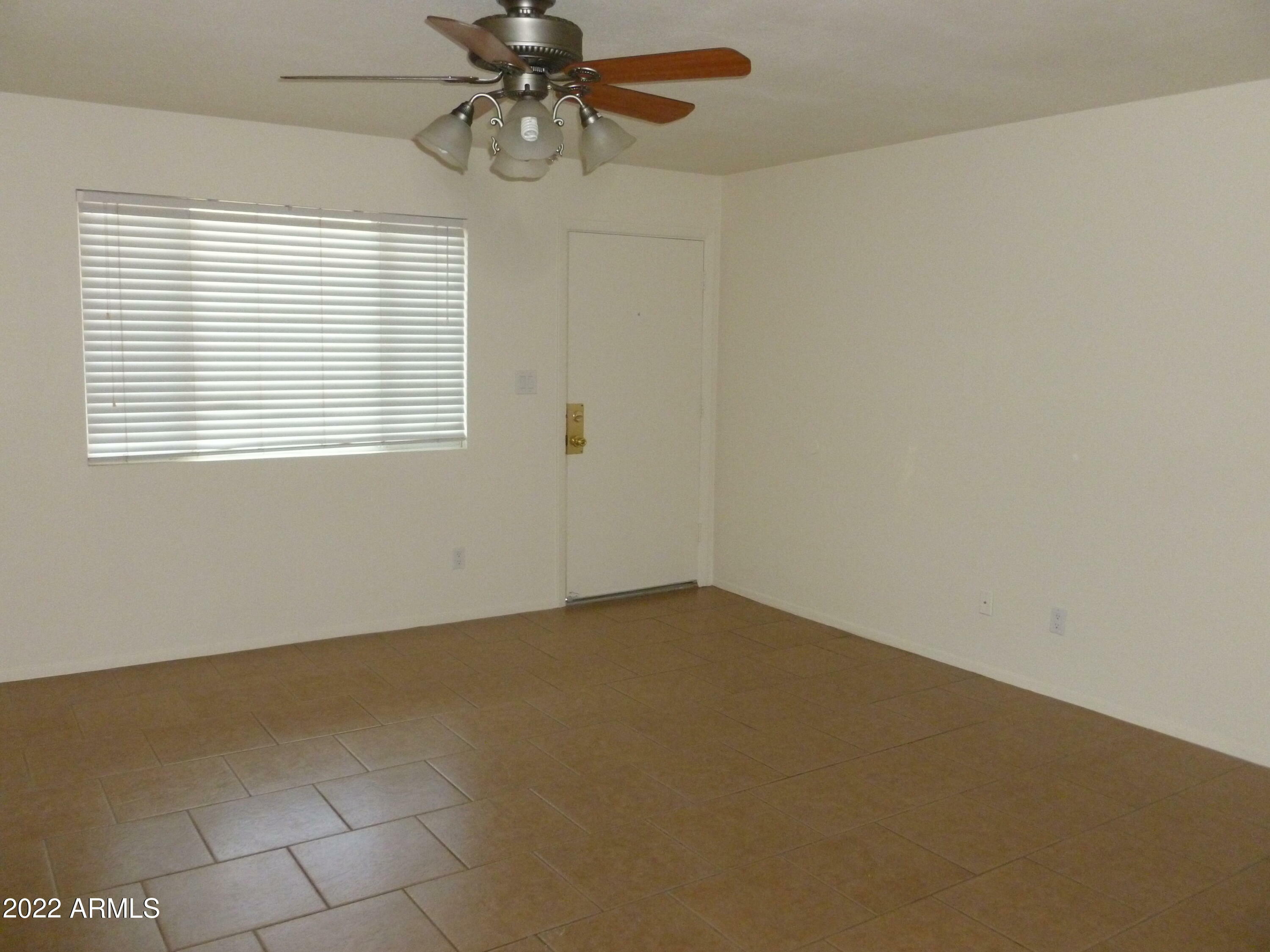 Property Photo: 5615 S Beck Avenue AZ 85283