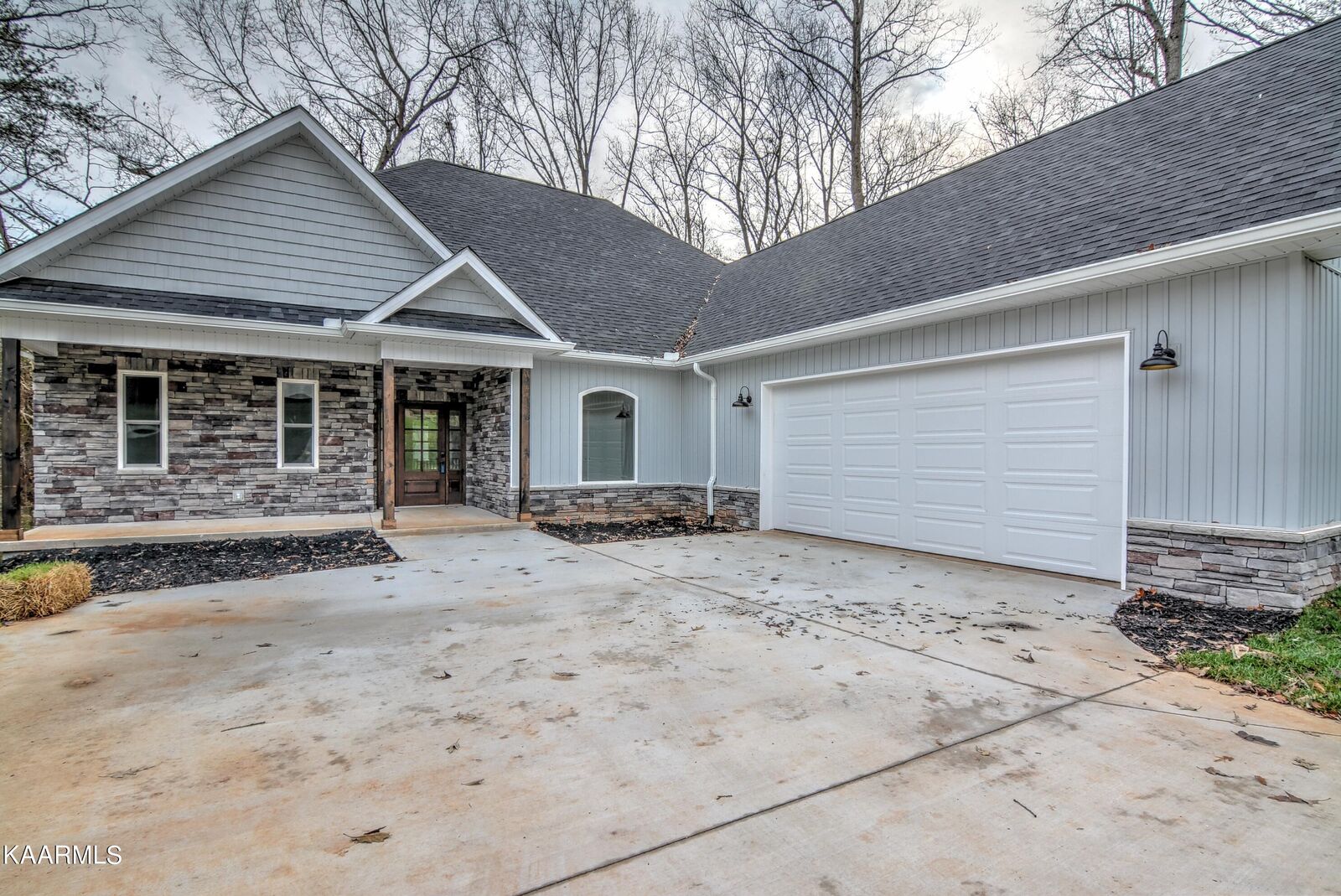 Property Photo:  102 Doya Lane  TN 37774 