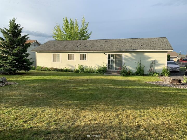 Property Photo: 1233 Mather Drive WA 98837