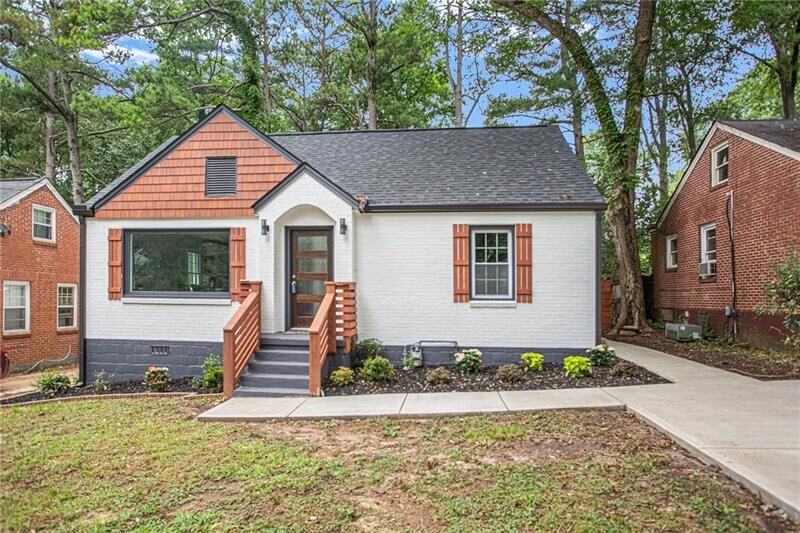 Property Photo: 513 Summit Drive GA 30032