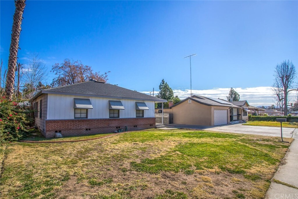 Property Photo: 2349 Belle Street CA 92404