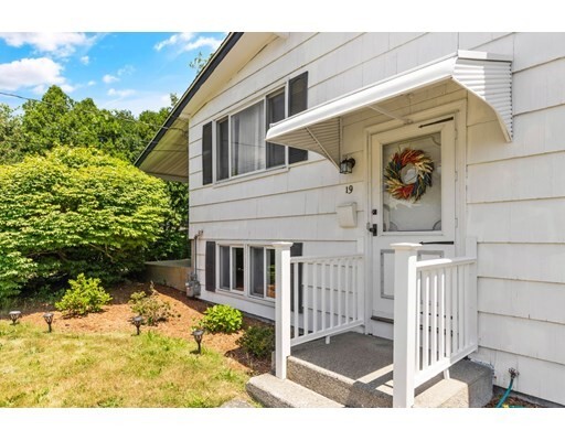Property Photo: 19 Oak Ridge Dr E MA 02301