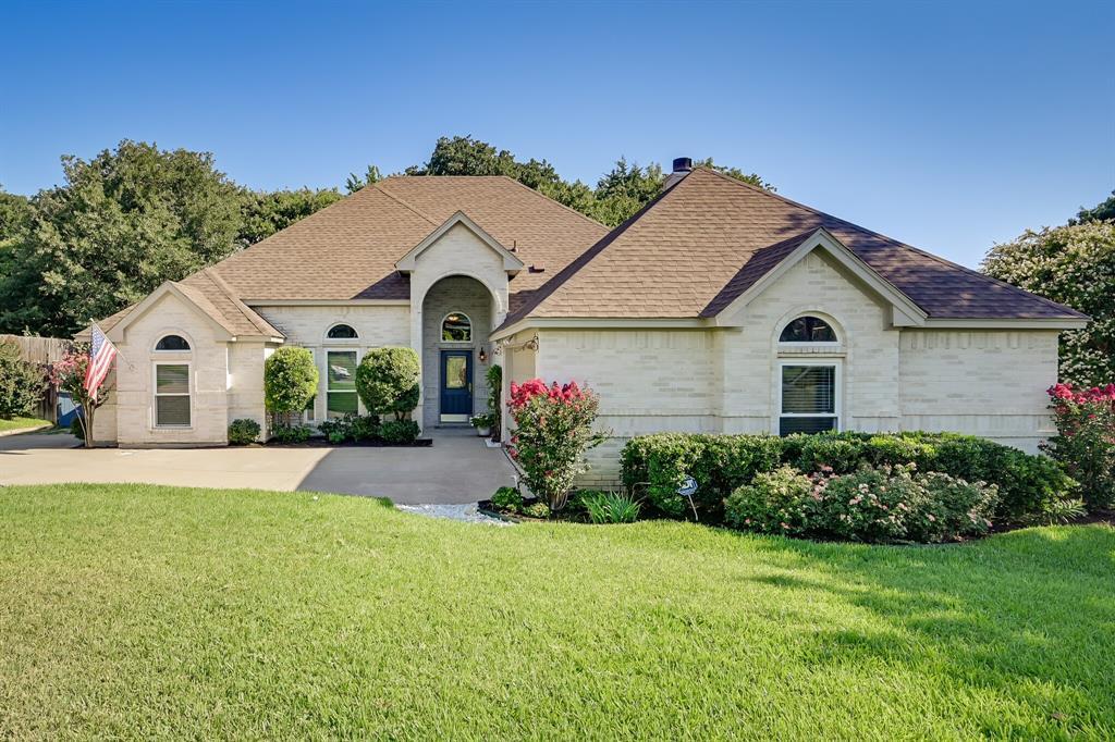 Property Photo:  2105 Country Brook Drive  TX 76087 