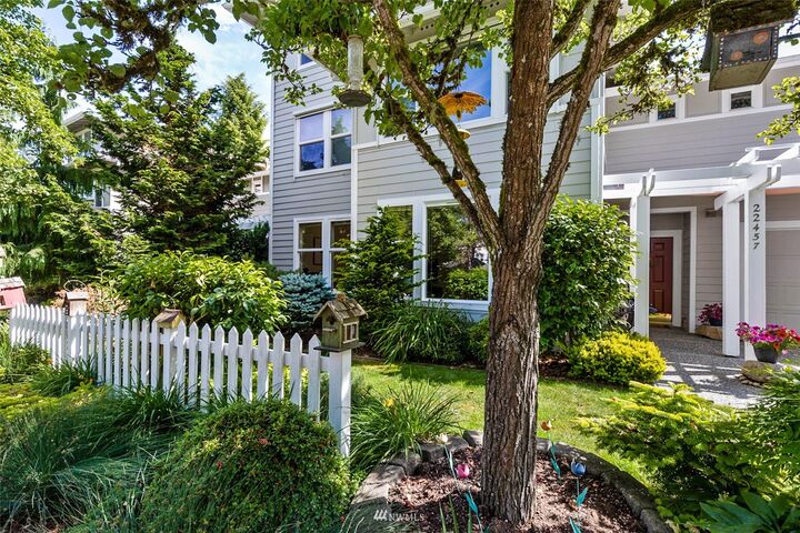 Property Photo:  22457 SE Highland Terrace 1389  WA 98029 