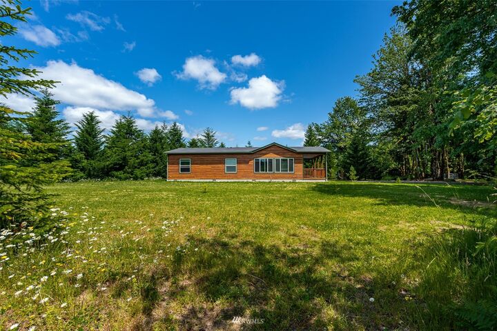 Property Photo:  119 Hendrickson Road  WA 98593 