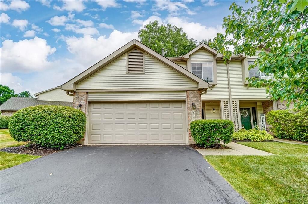 Property Photo:  8570 Timber Park Drive  OH 45458 