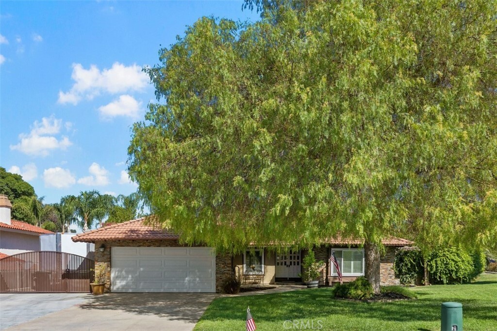 Property Photo:  30005 Swan Point Drive  CA 92587 