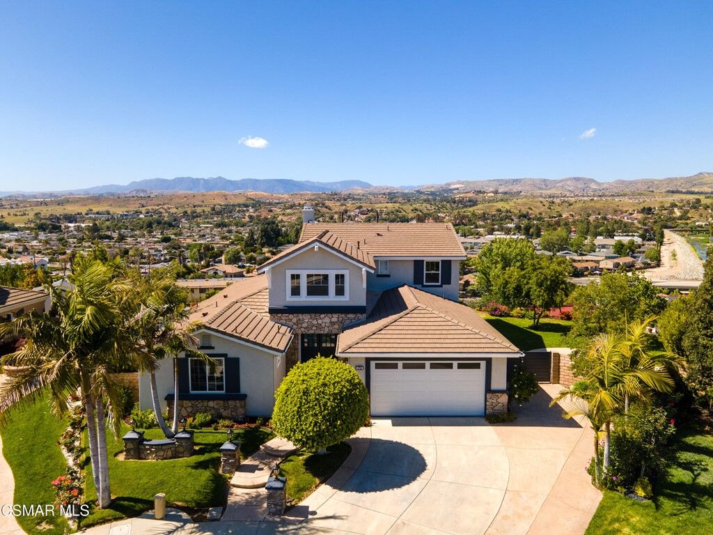 Property Photo: 4718 Stagecoach Court CA 93021