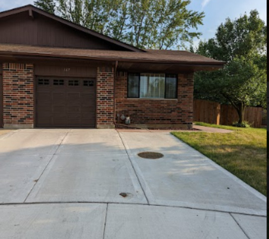 Property Photo:  167 Virginia Court  IL 60107 