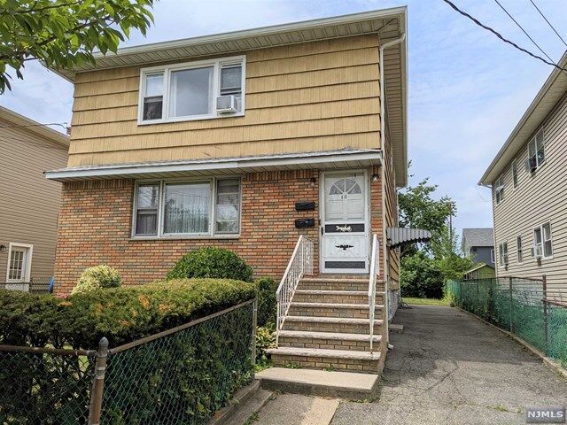 10 Strong Street  Wallington NJ 07057 photo