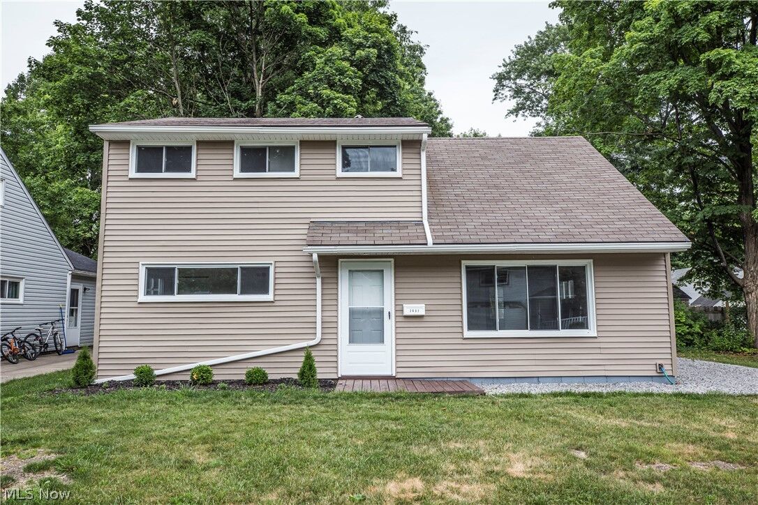 Property Photo:  2607 Overbrook Road  OH 44221 